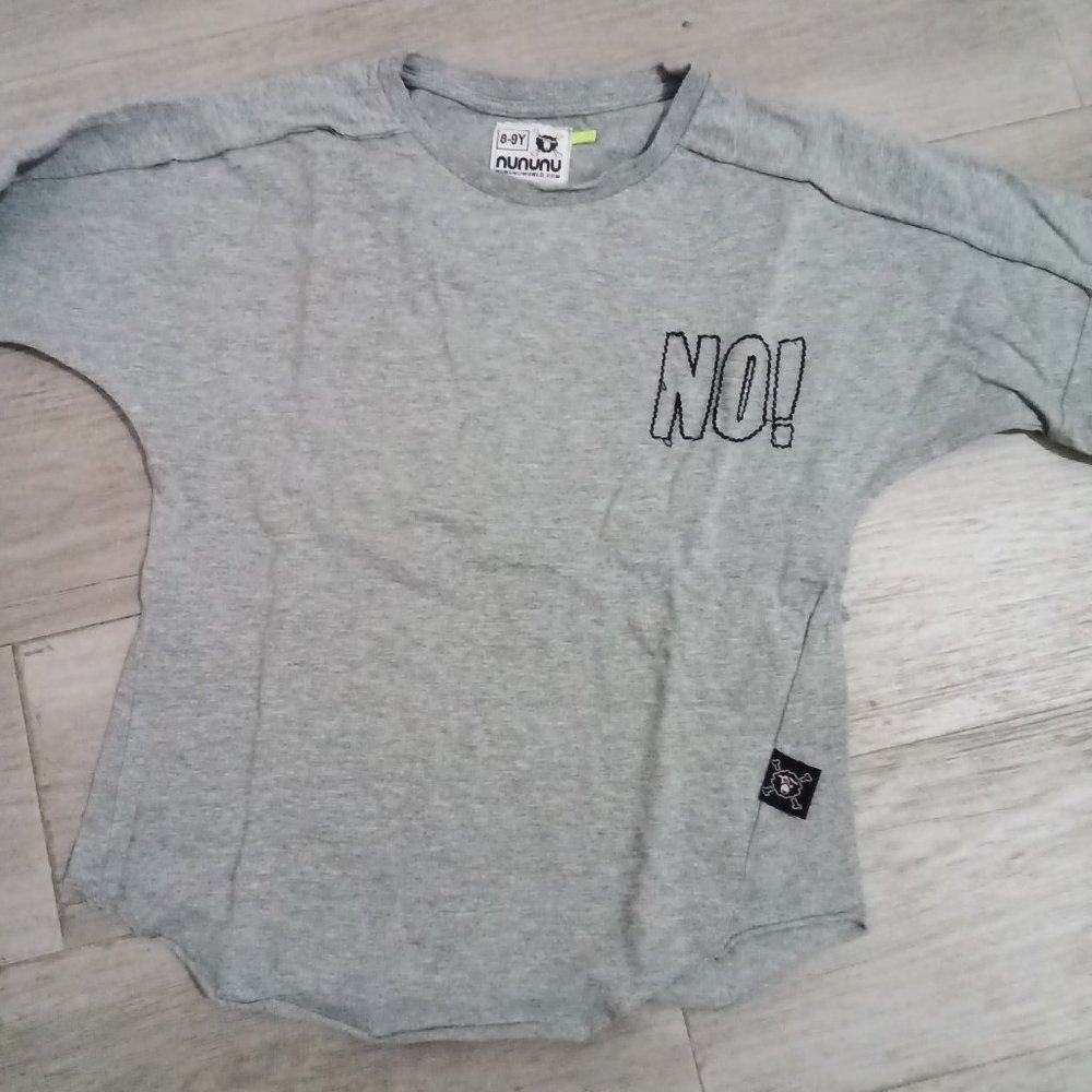Nununu kids grey t-shirt size 8-9